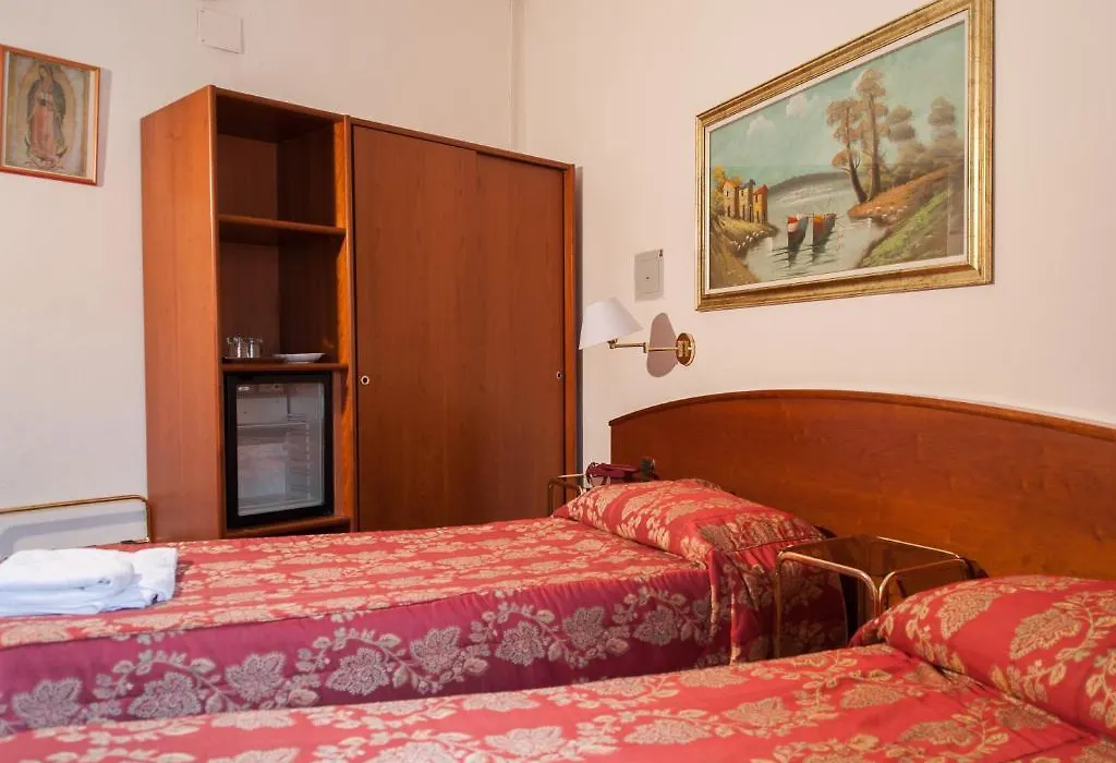 Vip Hotel-1